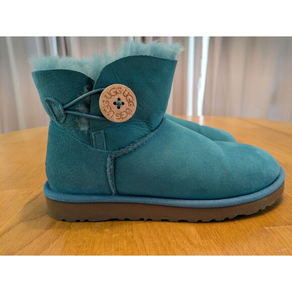 UGG Australia Mini Bailey Button Teal Green Boots  Size 6 Soles Don't Look Used! - Picture 1 of 9
